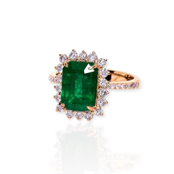 Emerald Ring - Picture 3 of 9